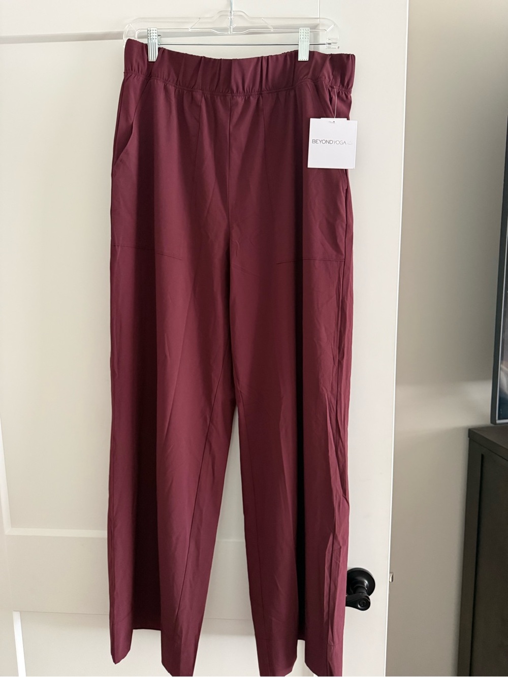 Beyond Yoga Wide-Leg Pull-On Pants in Burgundy Wine NWT Size L
